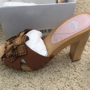 Women’s Sandals Size 8
